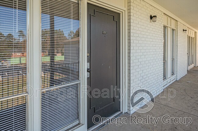 Building Photo - 4724 S Court St