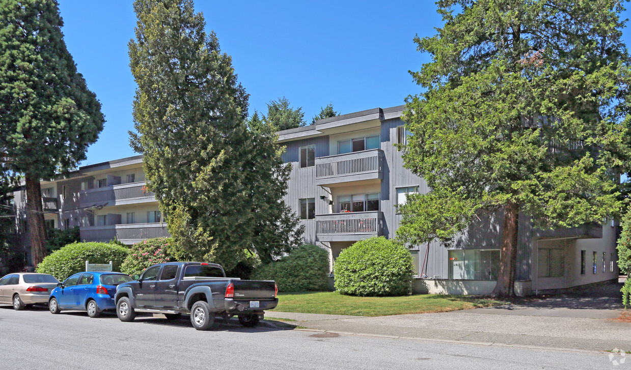 Primary Photo - Alderwood Apartments