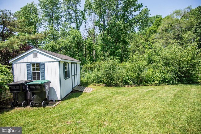 Foto del edificio - 37 Hyacinth Ln