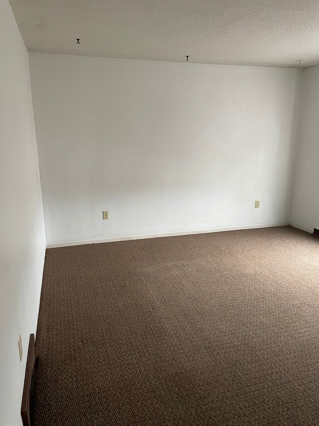 Building Photo - 3003 7th St N