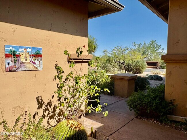 Foto del edificio - 9138 E Mohawk Ln