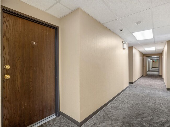 Foto del edificio - 2955 Lakeside Dr