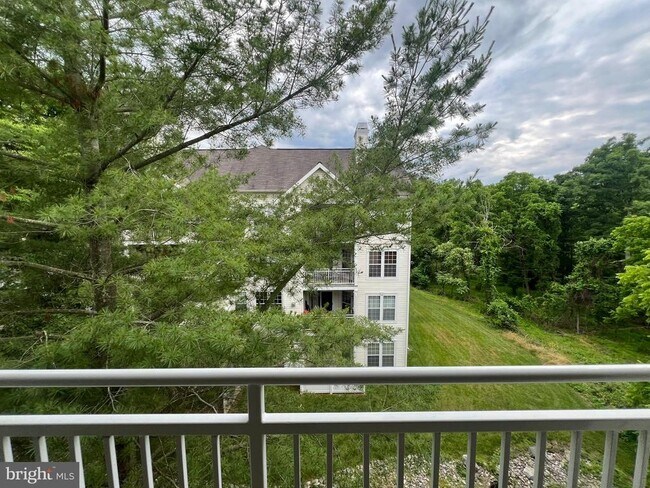 Foto del edificio - 5135 Wagon Shed Cir