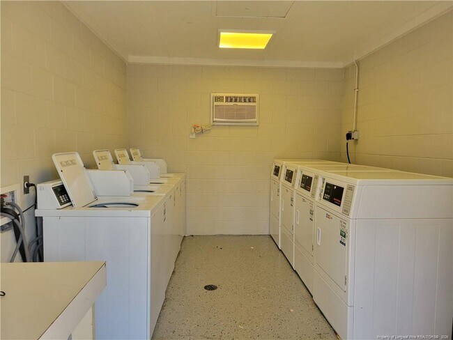 Foto del edificio - 945 Applewood Ln