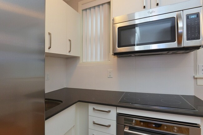 Building Photo - 50 Gloucester St