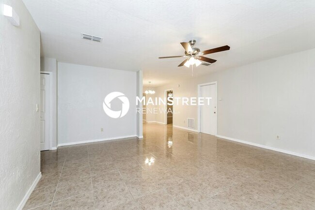 Foto del edificio - 3 Bedroom Pet-Friendly Home in KISSIMMEE, FL with Main Street Renewal