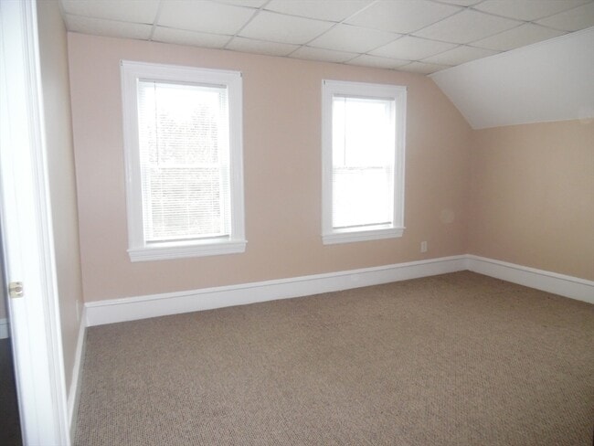 Building Photo - 1199 Rodman St
