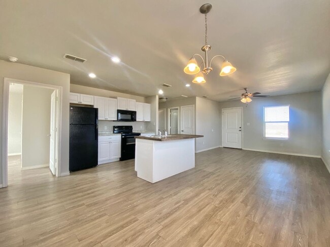 Foto del edificio - Great 3 bed 2 bath rural rental now available.