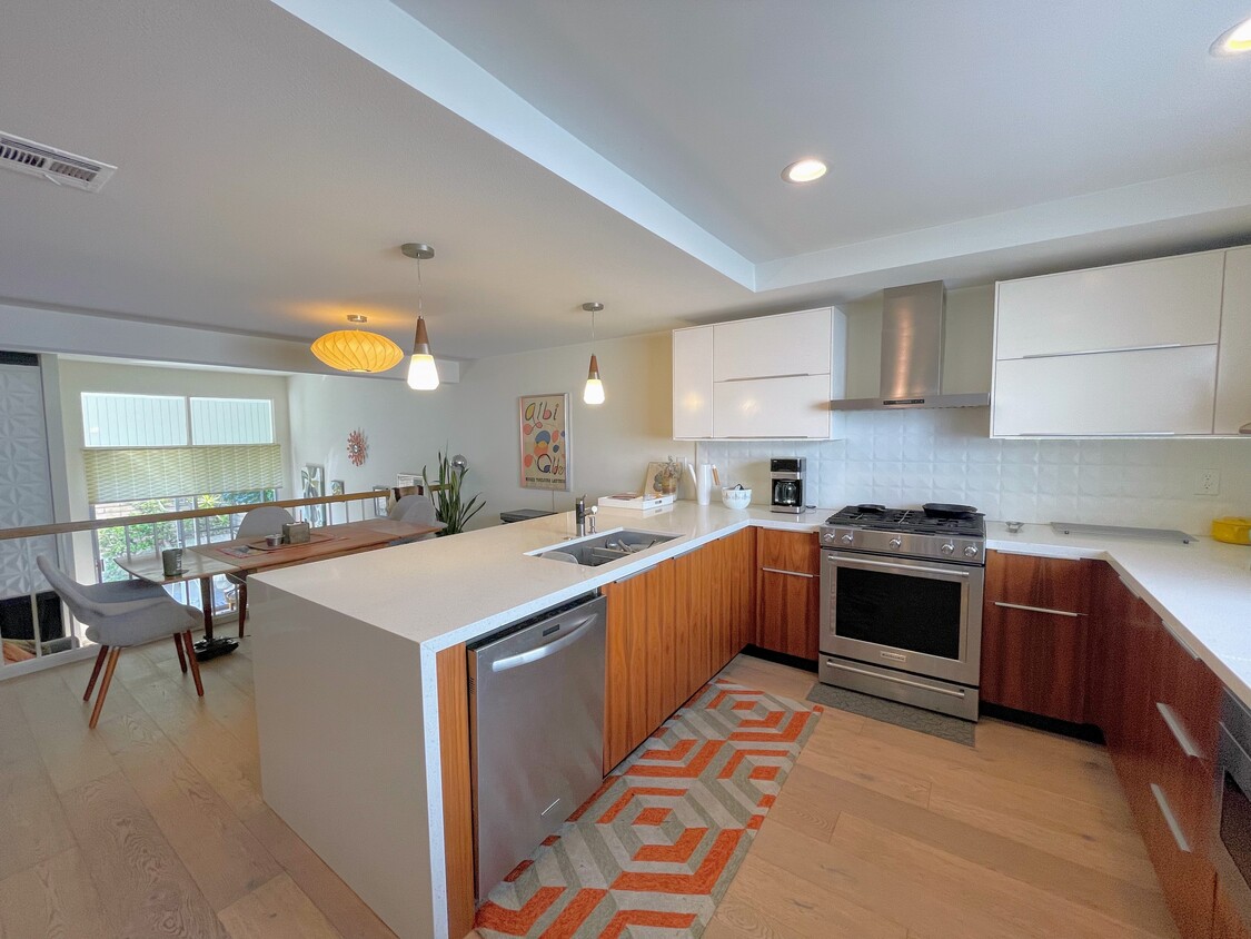Kitchen - 4723 La Villa Marina Ln