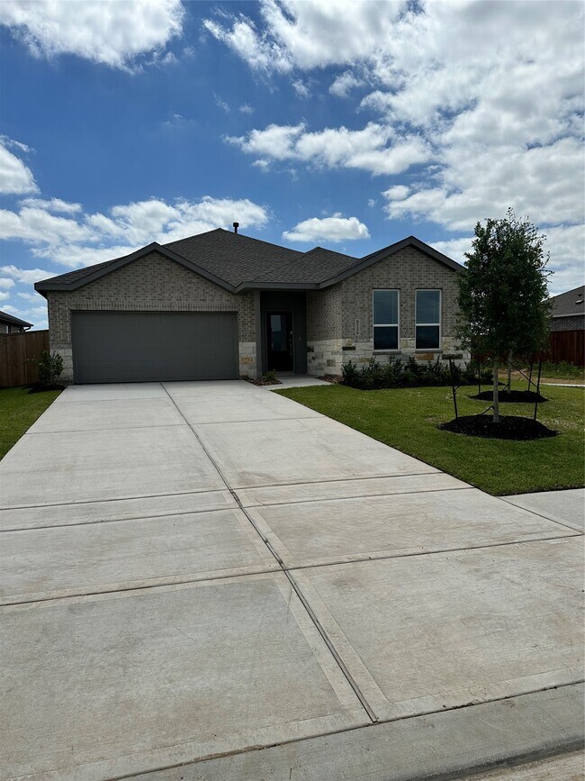 Foto del edificio - 6726 Violet Clover Ave