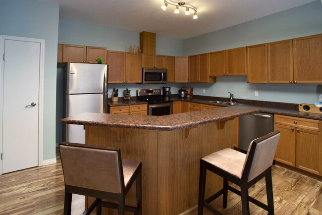 Building Photo - 4304-4139 139 Ave NW