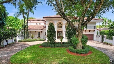 Building Photo - 4403 Monserrate St