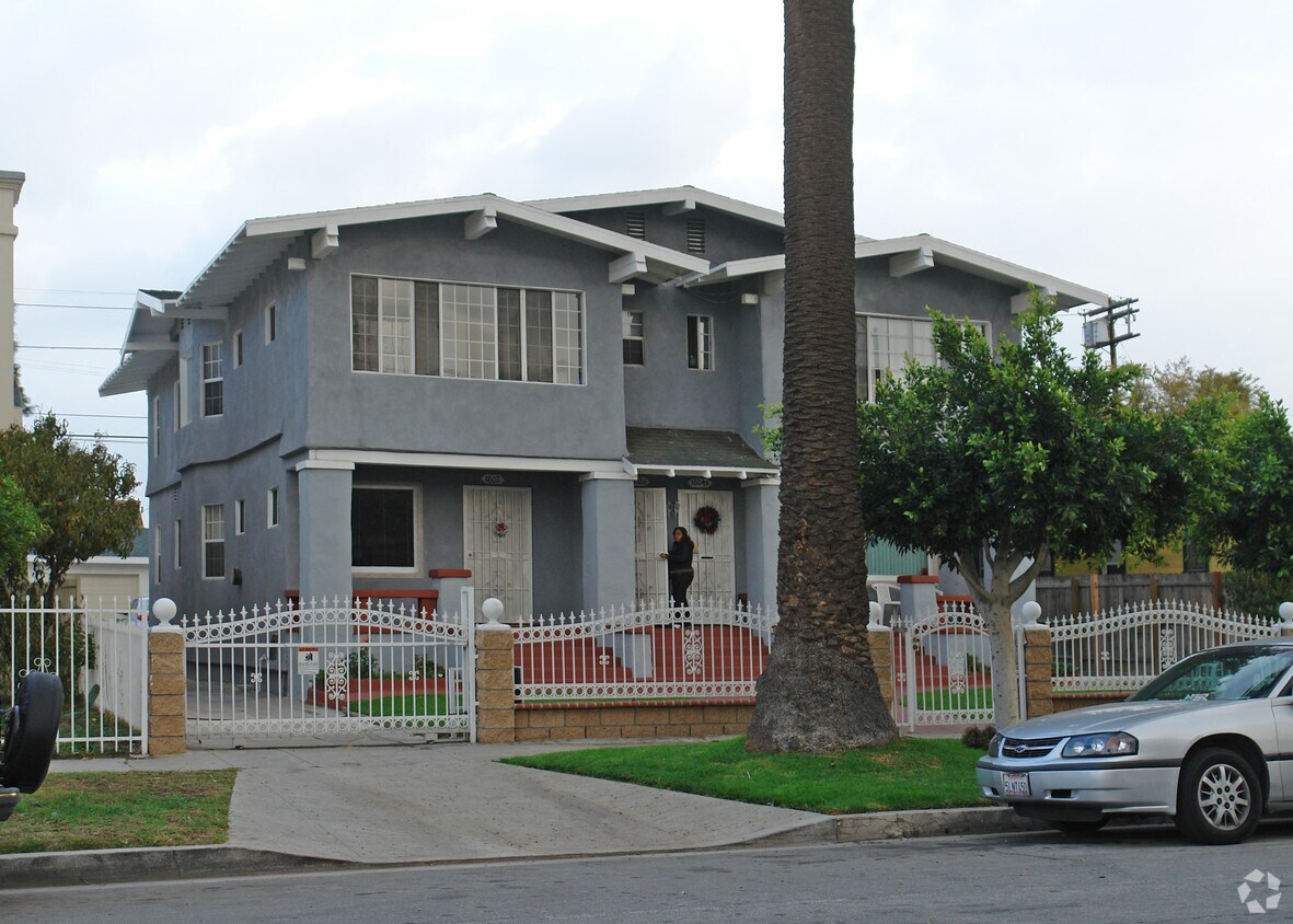 Primary Photo - 1802 4th Ave
