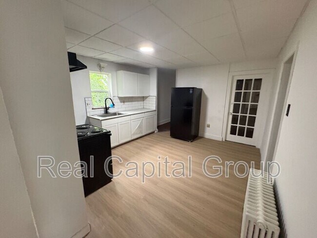 Foto del edificio - 1345 3rd St