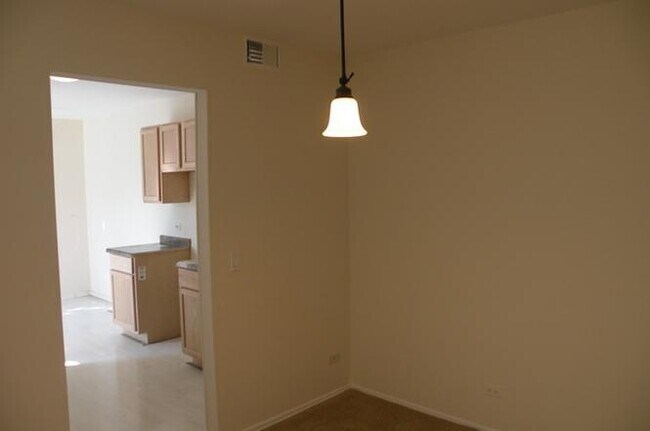 Building Photo - 301 Pembridge Ln