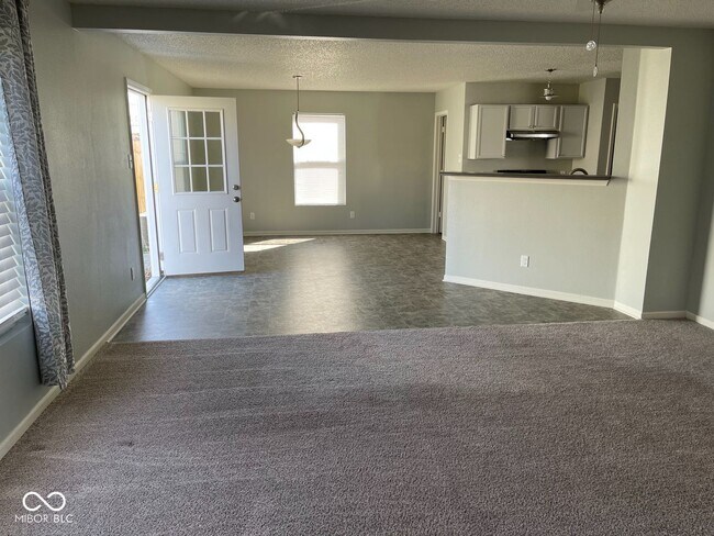Foto del edificio - 8355 Becks Mill Ln
