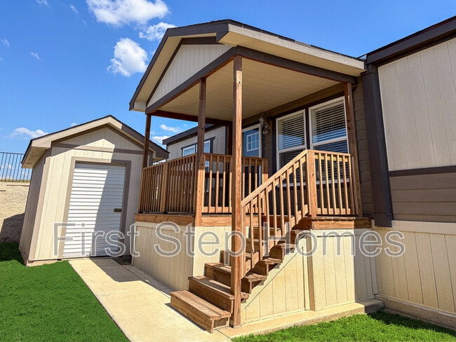 Building Photo - 1402 Cotopaxi St