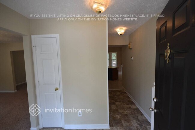 Building Photo - 2820 Sweet Oaks Ct