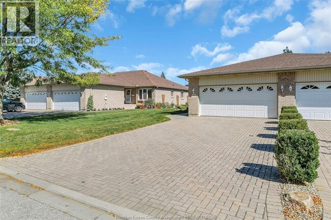 Building Photo - 570 Rodfam Dr