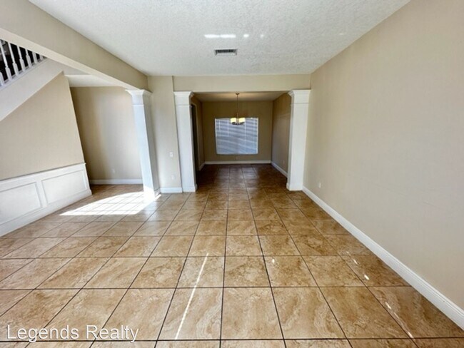 Foto del edificio - 4 br, 2.5 bath House - 955 West Charing Cr...
