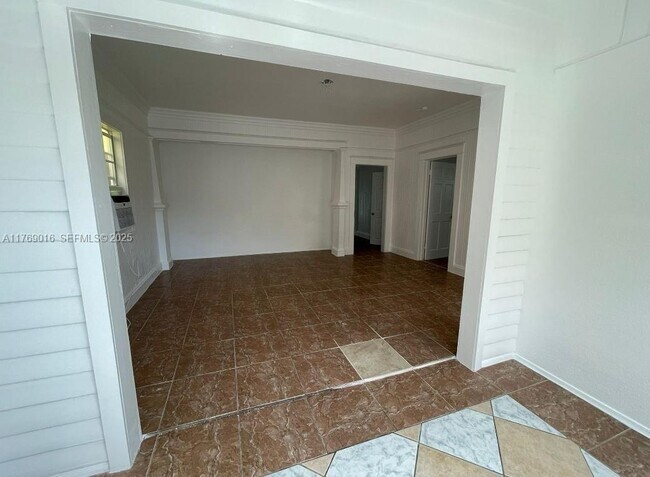 Foto del edificio - 707 4th St