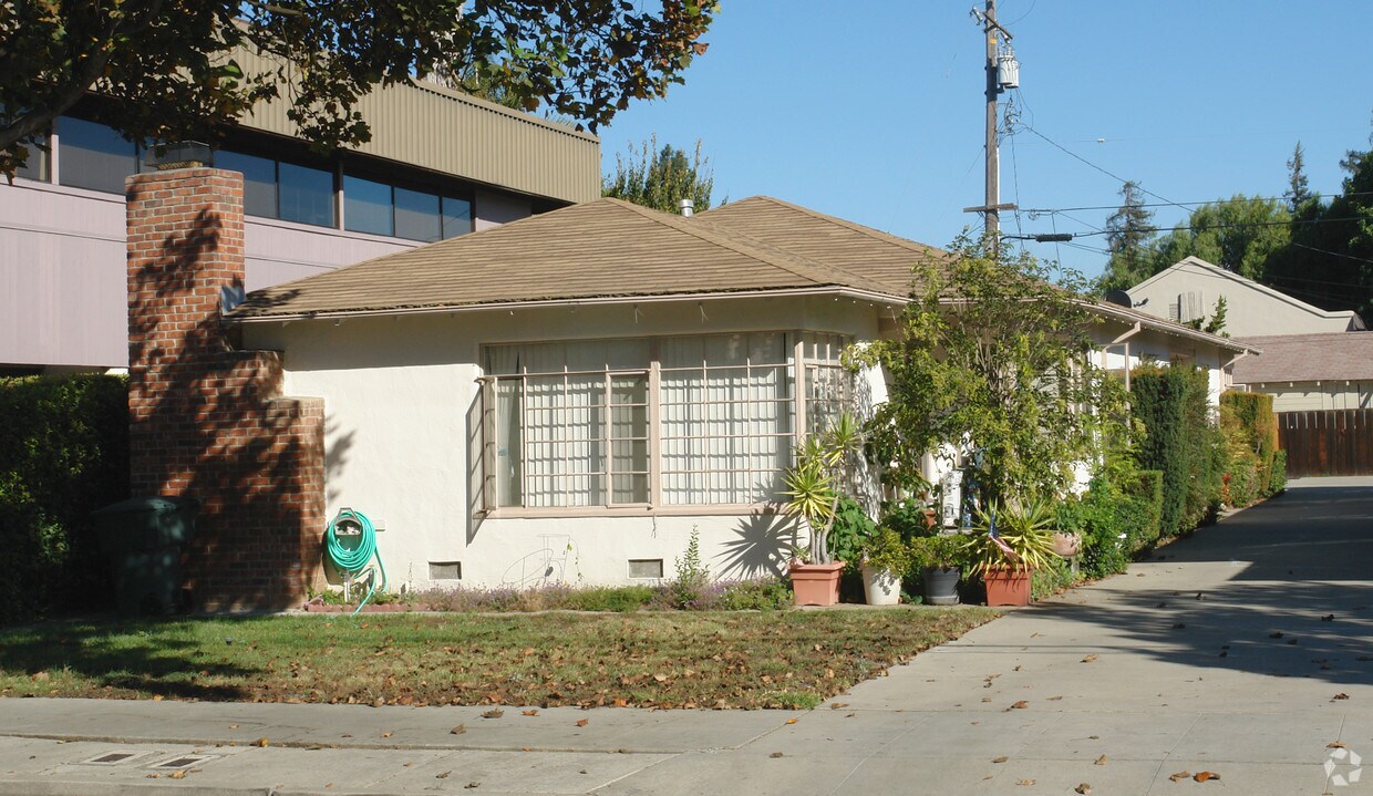 Foto del edificio - 428 S Frances St