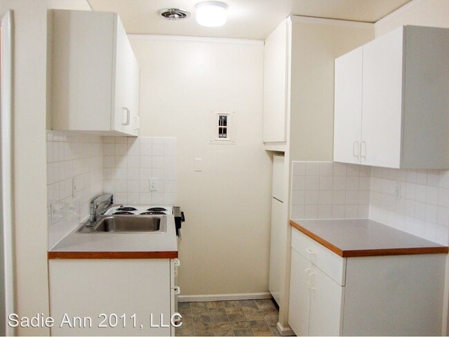 Building Photo - 307 N 45th St