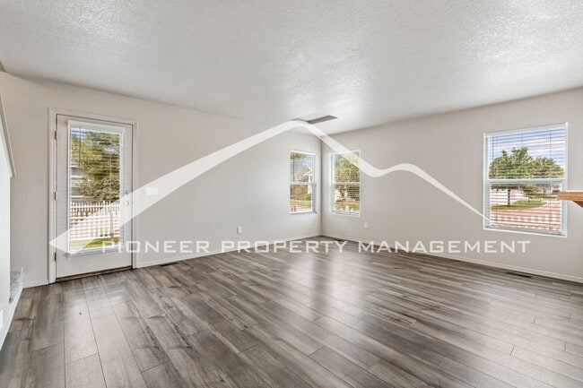 Building Photo - 7604 Firehawk Ln