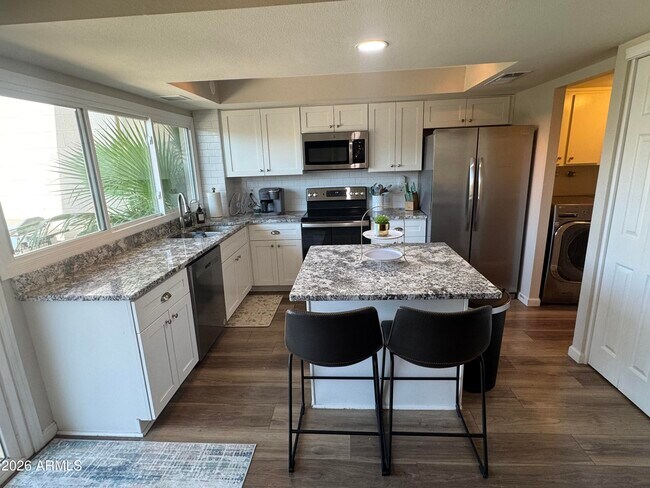 Foto del edificio - 5078 N 83rd St