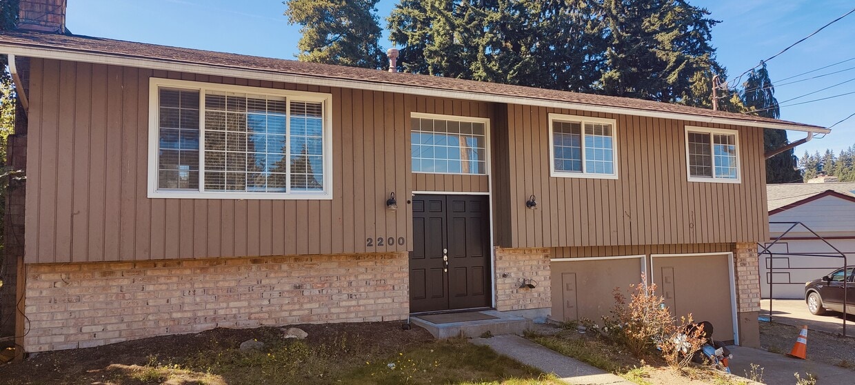 Foto principal - 2200 Merchant Way