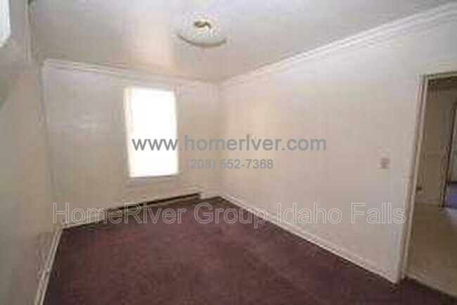 Foto del edificio - 243 S Water Ave