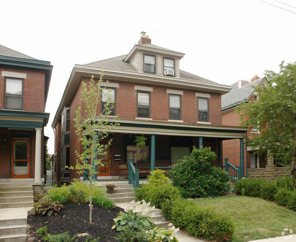 123125 W Hubbard Ave, Columbus, OH 43215 Apartments in Columbus, OH