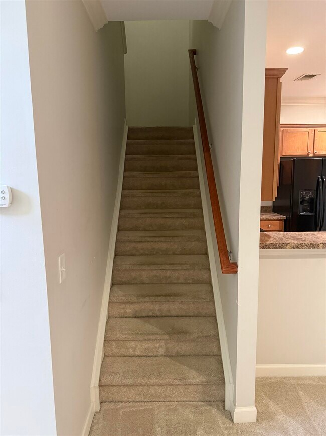 Foto del edificio - 1066 Fairway Ln