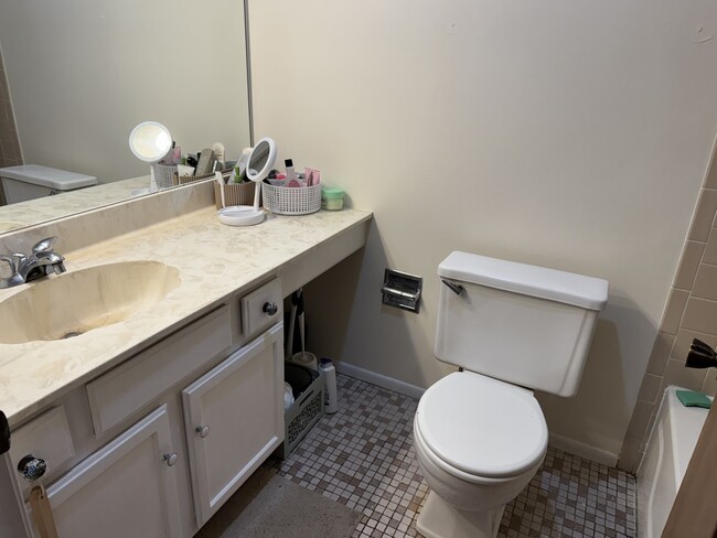 Foto del edificio - 1071 Auburn Ln