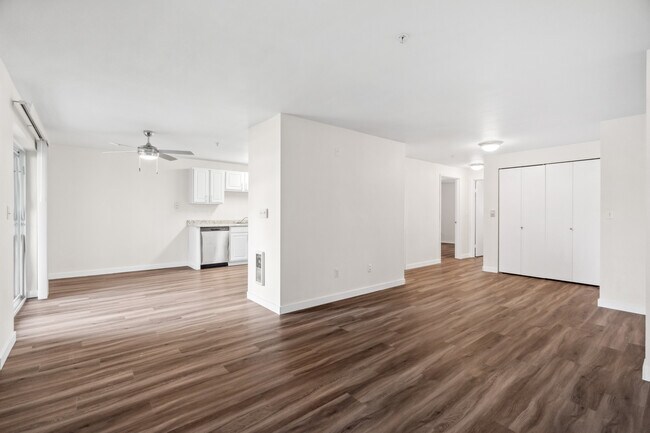 Apartamento de lujo de 2 habitaciones y 1 baño - 920 pies cuadrados - Kensington Gate Apartments