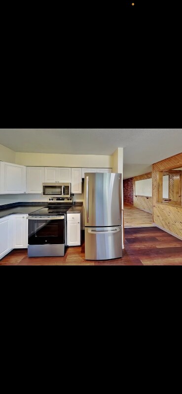 Foto principal - 8550 Circle Dr