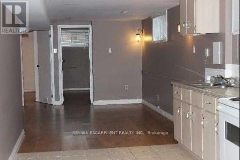 Building Photo - 2012 Bonnymede Dr