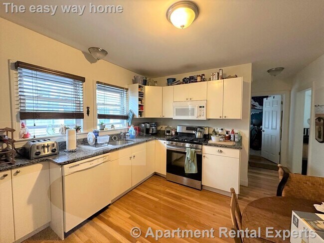 Foto del edificio - Somerville/Sullivan Sq 2 Bedroom