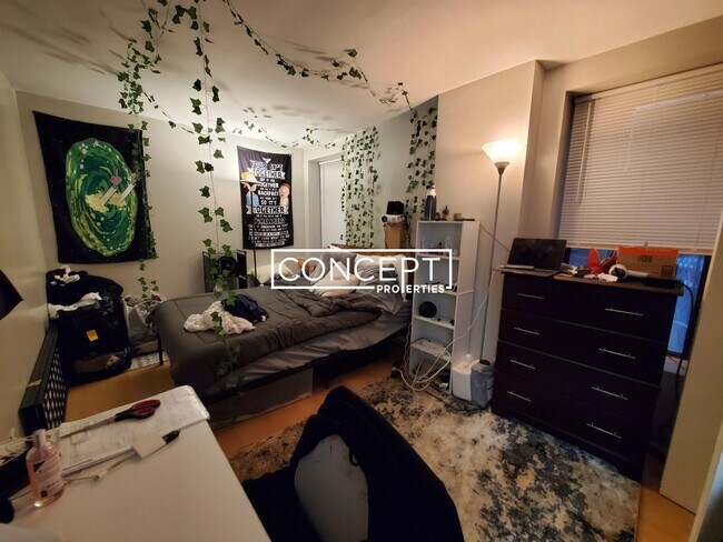 Building Photo - 90 St Botolph St