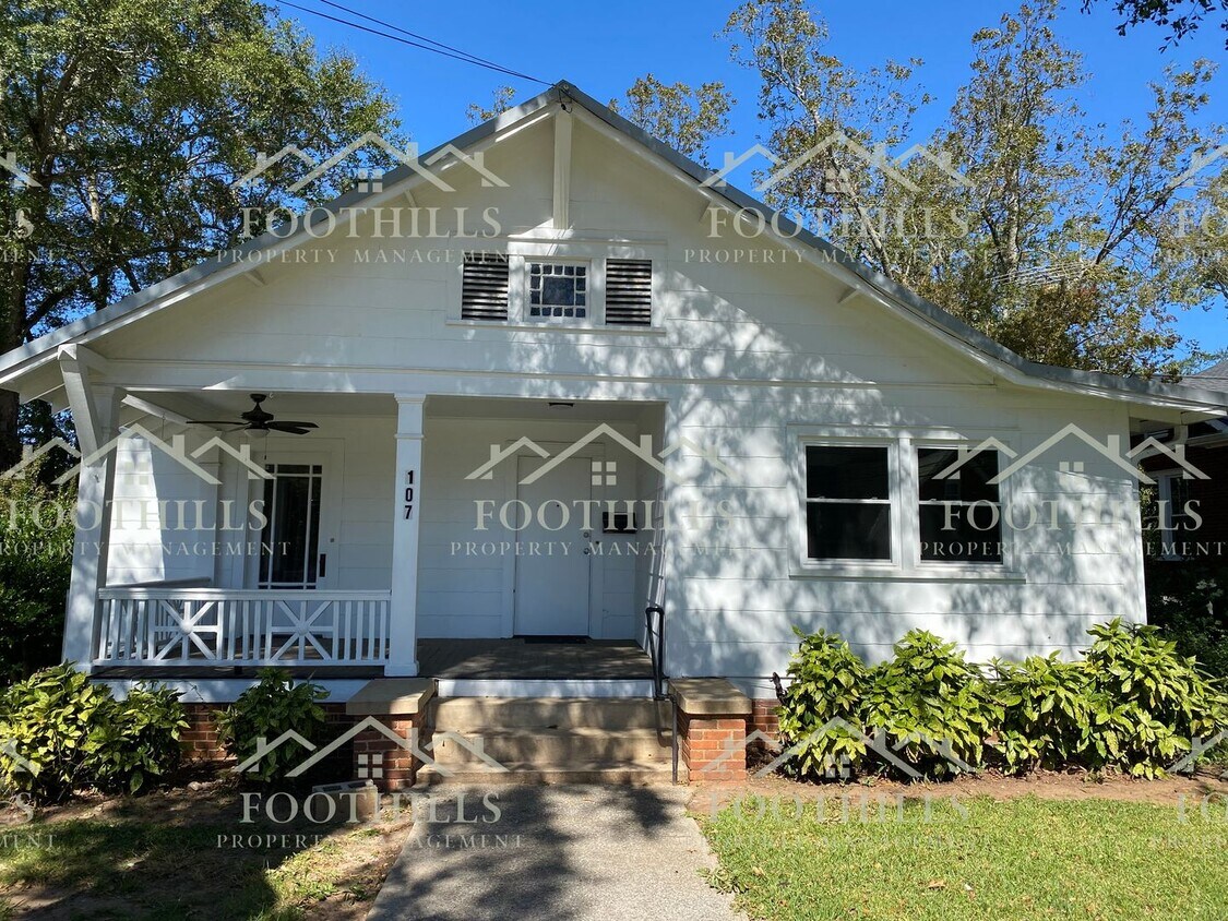 Primary Photo - Newly Renovated 3-Bedroom Home in Downtown...