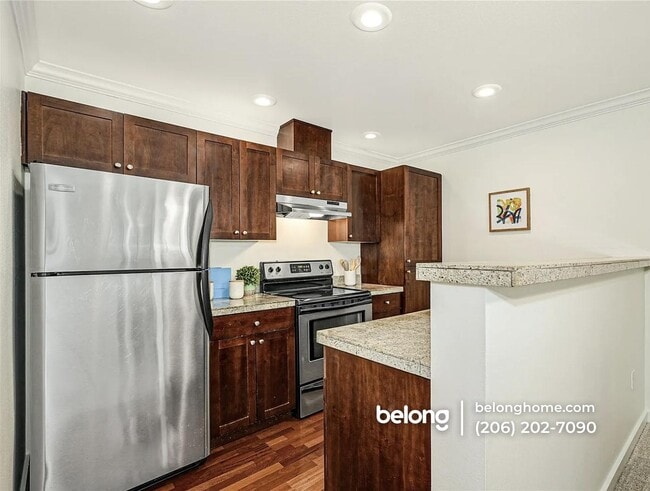 Foto del edificio - 25025 SE Klahanie Blvd