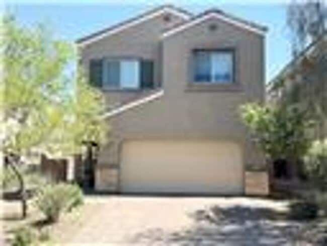 Foto del edificio - spacious 4 bedroom 2.5 bath home