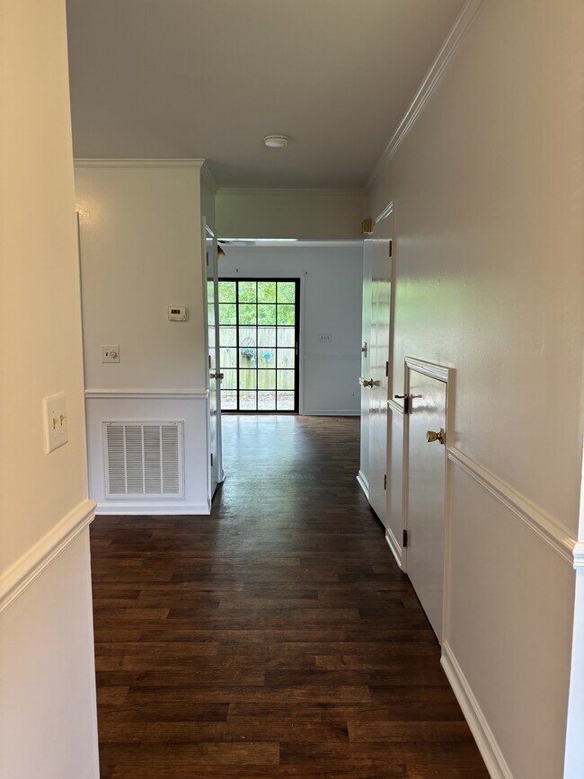 Foto del edificio - 406 W Harnett St