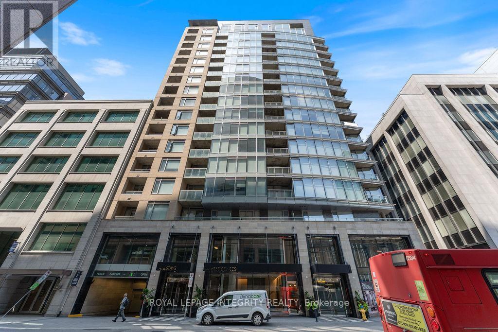 Primary Photo - 101 Queen St