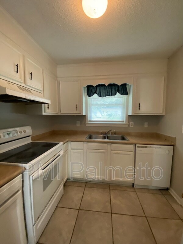 Building Photo - 3411 Brookwood Ct