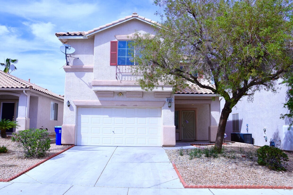 Primary Photo - 8560 Lost Gold Ave