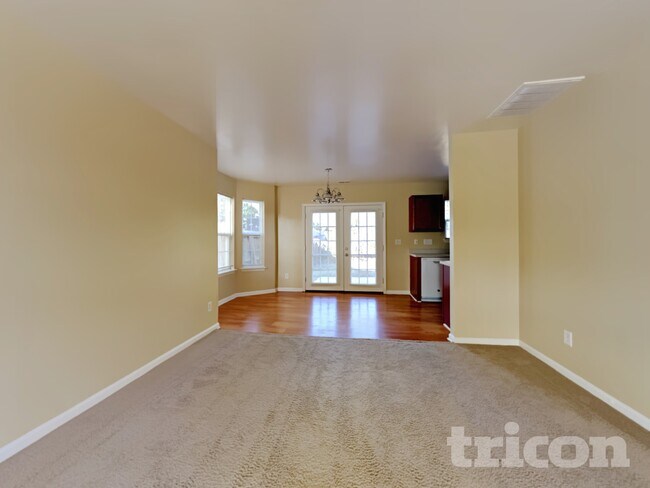 Foto del edificio - 7431 Fowler Springs Lane