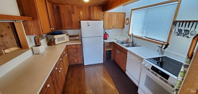 Foto del edificio - 154 White Fir Wood