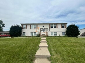 Building Photo - 5930 Fiesta Ave