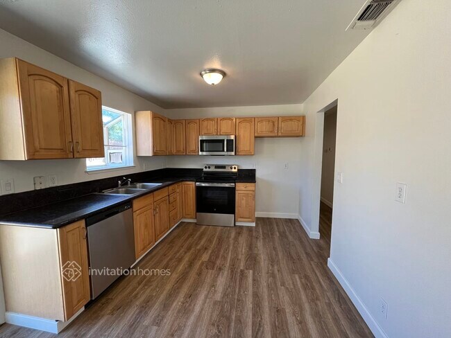 Building Photo - 6908 Speckle Way